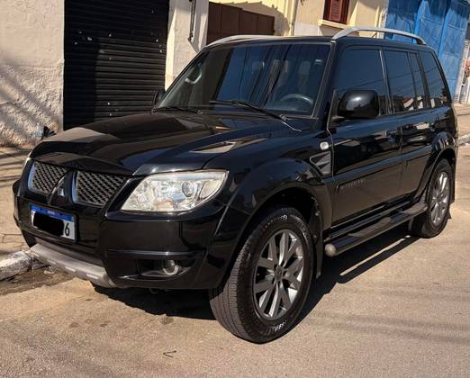 MITSUBISHI PAJERO TR4 2.0 4X2 16V 140CV FLEX 4P AUTOMÁTICO MITSUBISHI PAJERO TR4 2.0 4X2 16V 140CV FLEX 4P AUTOMÁTICO